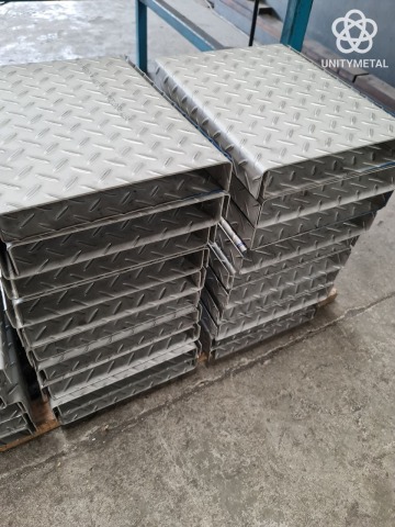 รับตัดพับสเตนเลส พระราม2